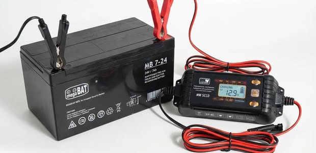 Inteligentna ładowarka 12V i 24V z funkcją Regeneracji i odsiarczania akumulatora – Meri-kids